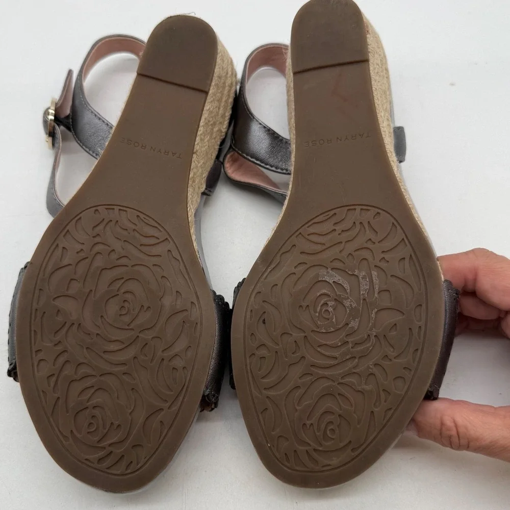 Taryn Rose Henriette Gunmetal Silver Leather Rosette Espadrille Wedge Sandals 7B